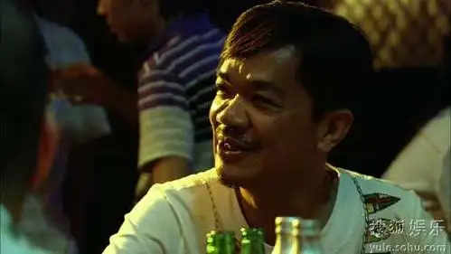 黄光亮:深夜酒吧买醉 已无志做歌手闯歌坛