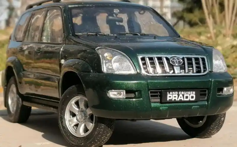 称霸天下才是王道—佳迪1/18四川丰田陆地巡洋舰霸道(lc120)