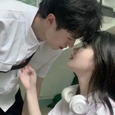 2022抖音爆款情侣头像抖音最火最新情头一左一右