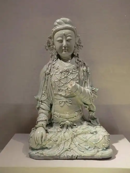【高清】大都会博物馆—— 元代景德镇窑观音菩萨坐像