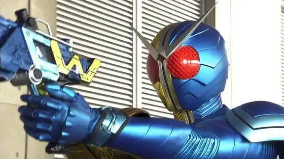 超必杀降临月神扳机形态威力你见过边跳舞边战斗的骑士吗