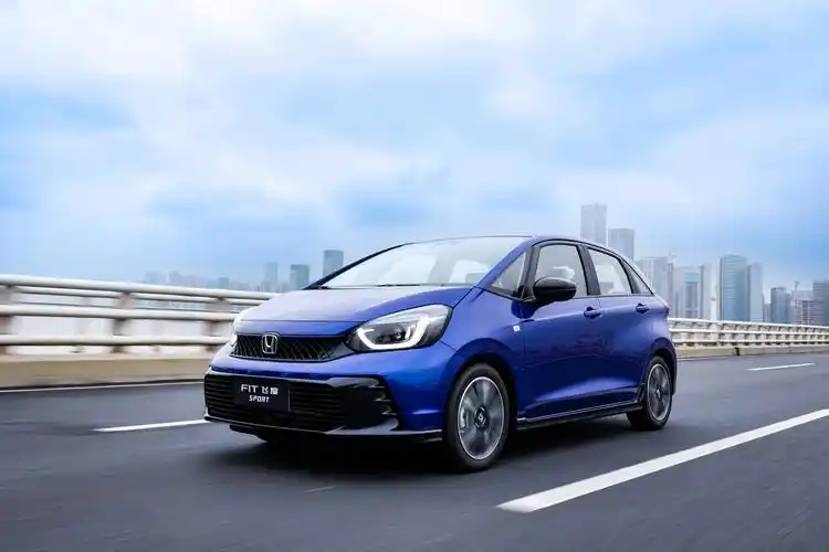 平民超跑再升级试驾广汽本田新款飞度