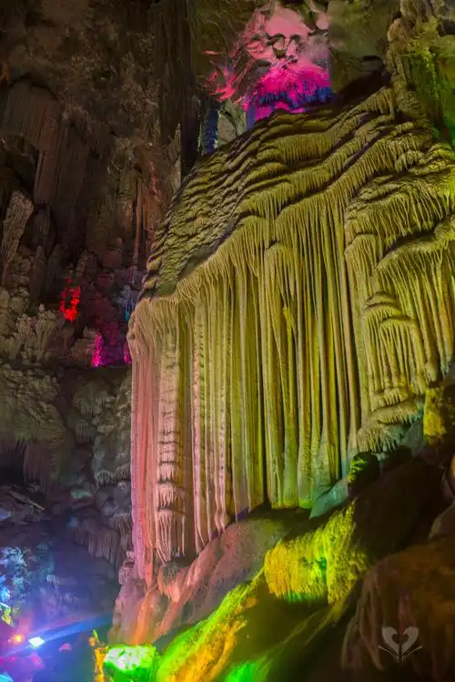 桂林银子岩属于哪种地貌 桂林银子岩属于哪种地貌类型 - 杰斯百科知识