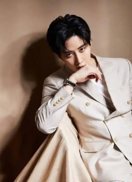 2005年mike电视剧中国剧照,16岁的迈克与哥哥组队mike电视剧中国剧照