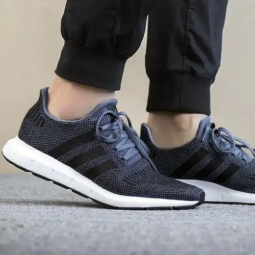 阿迪达斯adidas运动休闲鞋