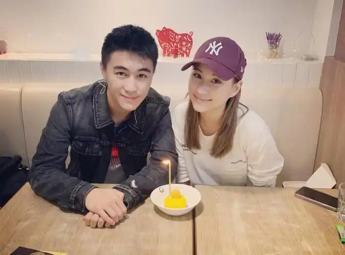 赌王三太四太因家产终闹掰继何超莲后龙凤胎弟弟何猷启也取关何猷君