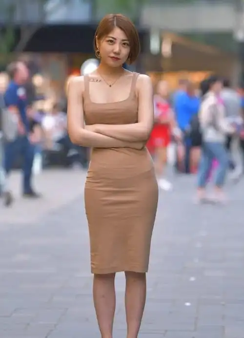 胸大的妹子怎么穿搭,属于胸大妹子的福音来了!|大妹子|妹子|福音_新浪