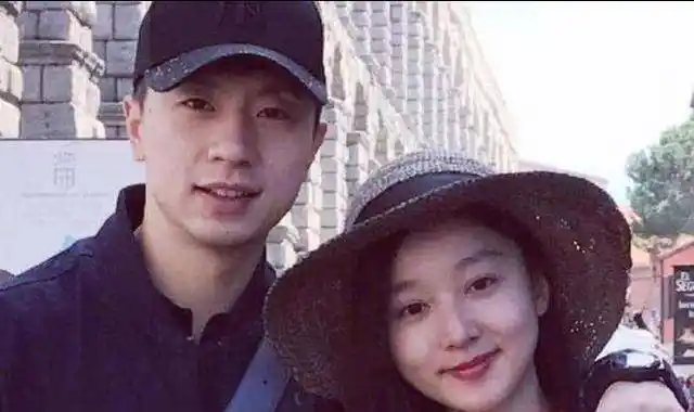 马龙的妻子有多美,两人秘密恋爱8年,一直拒绝日韩美女示爱_腾讯新闻