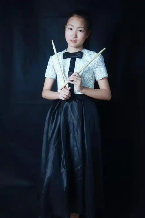 欧阳雪莹赖润泽                                   谭靖雯音