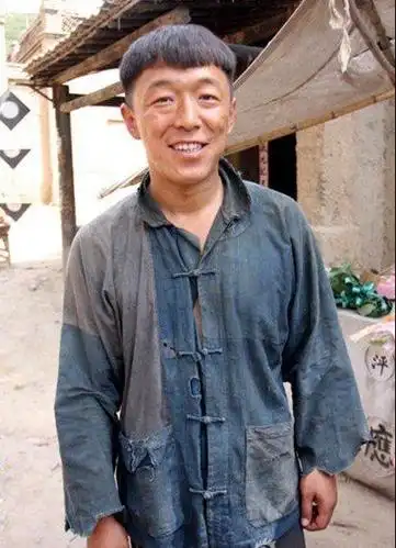 黄渤主演的经典作品《民兵葛二蛋》_手机搜狐网