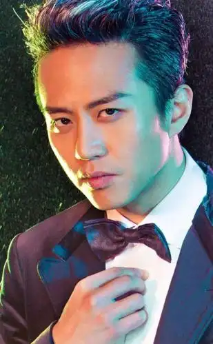 邓超出轨安以轩被孙俪经纪人暴打邓超花8000万买出轨照片