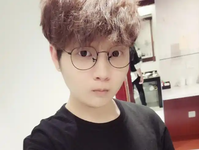 萧忆情伦桑事件斯雷嘟萧忆情伦桑事件是什么时候被扒