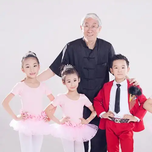 红黄蓝_小蓓蕾组合_高音质在线试听_红黄蓝歌词|歌曲下载_酷狗音乐