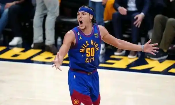 戈登:我防住了杜兰特,詹姆斯和巴特勒我应该属于防守一阵球员