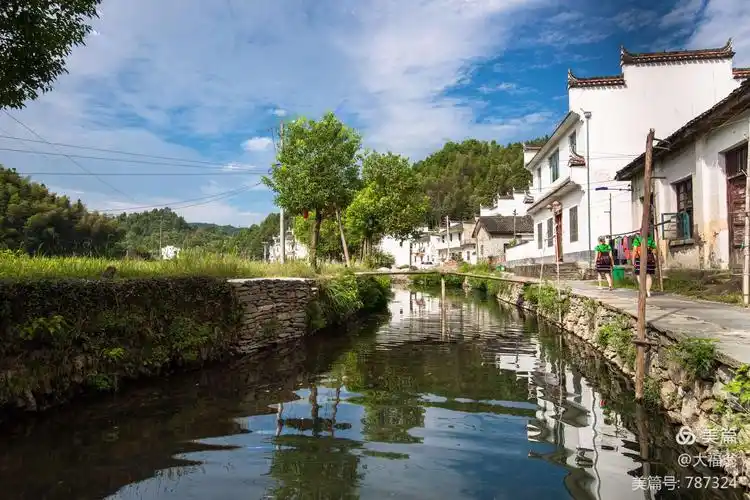婺源洪村,长寿古里.