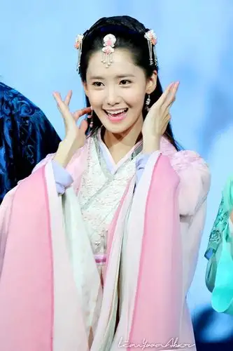 武神赵子龙夏侯轻衣马玉柔林允儿饰