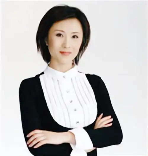 裴新华:前央视天气预报主持人,家族背景雄厚,嫁大老板后隐退|中国中央