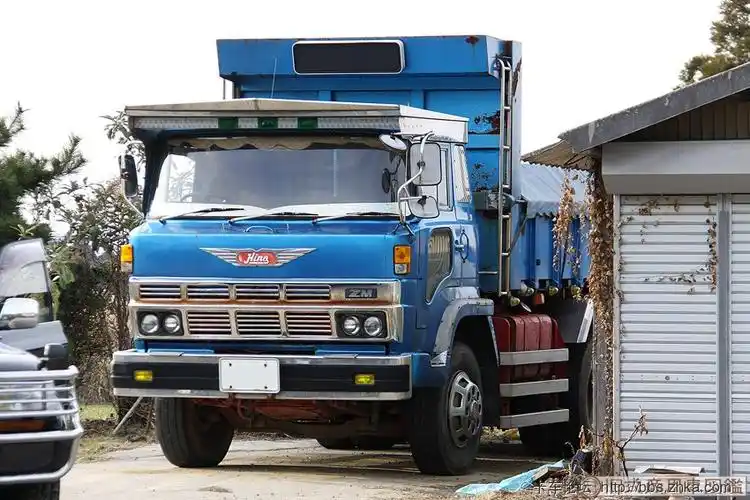 卡车论坛旧式商用车鉴赏——日野篇先来个重器镇楼!