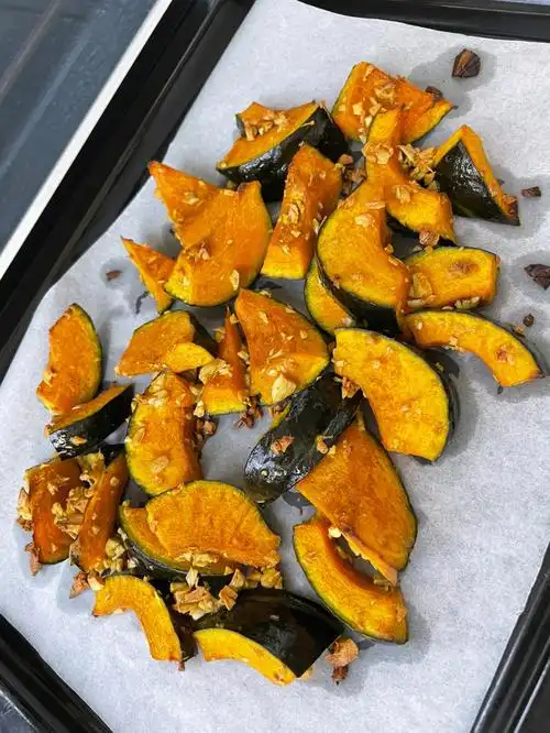 蒜香烤南瓜贝贝