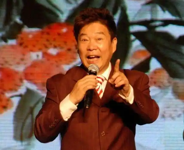 走红后一脚踹开师傅,现在已沦为路人|相声界|侯耀文|大兵|奇志_网易