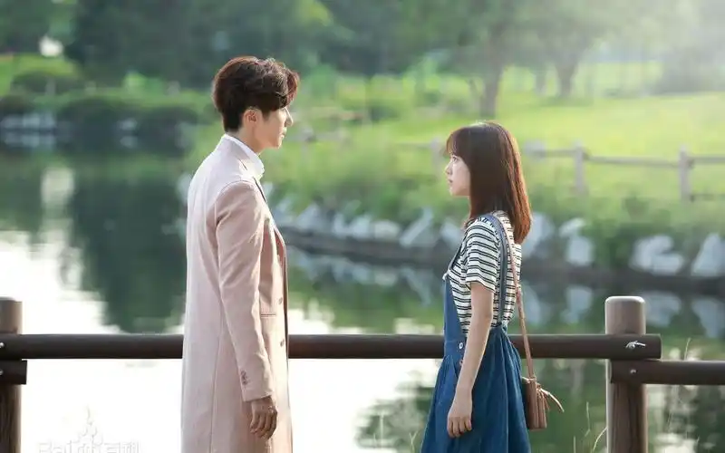 我还是最爱总裁>系列二:《高品格单恋》【丁一宇x陈世妍】遇见你的