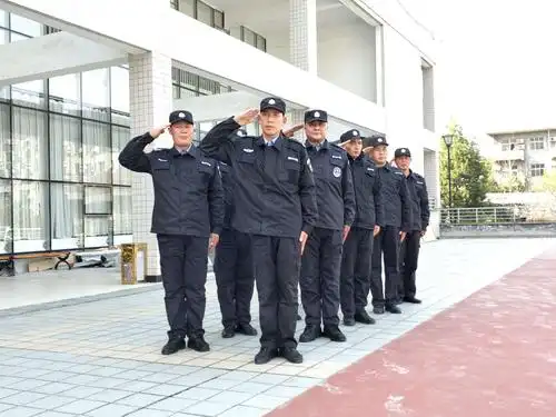 苦练本领 打造首善保安形象