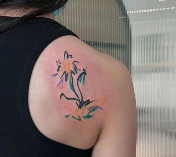 最新向日葵纹身图案大全男女向日葵纹身的含义5