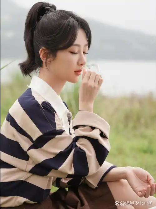 对杨紫近照杨紫的漂亮照片 女明星杨紫美的照片杨紫美照ins杨紫最惊艳