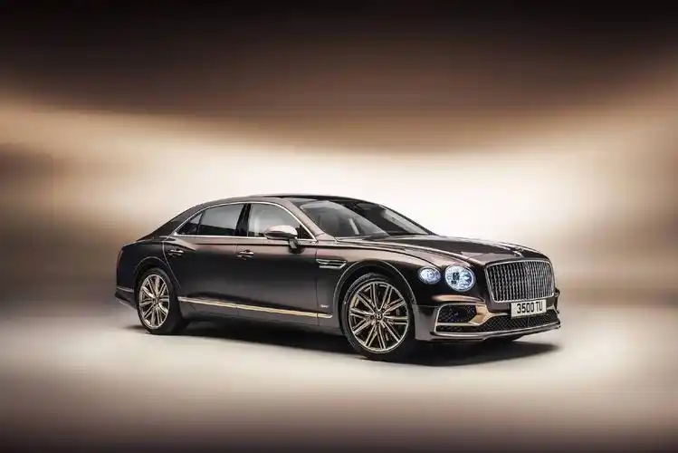 宇尘说车│544马力宾利品牌发布飞驰插电混动版遨世版