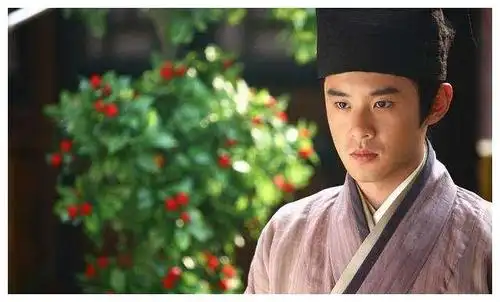 出演活佛济公的"可爱鼻祖"必清,35岁留长发,男神范十足