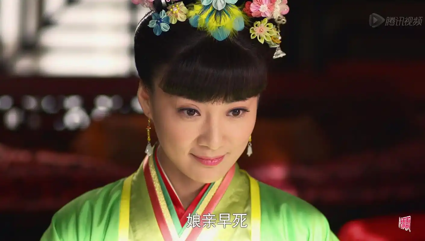 芈月传中,反派芈茵竟也有8个造型,没有什么比蛇精发型更辣眼了