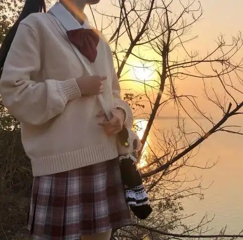 头像丨jk制服小裙子女生头像