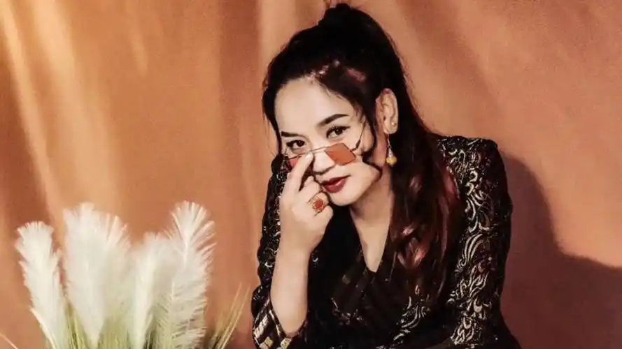 思念恋歌/次仁卓嘎 - 新片场