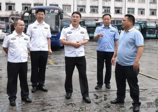 孙太平副厅长率队到清远检查督导交通安全秩序整治统一行动