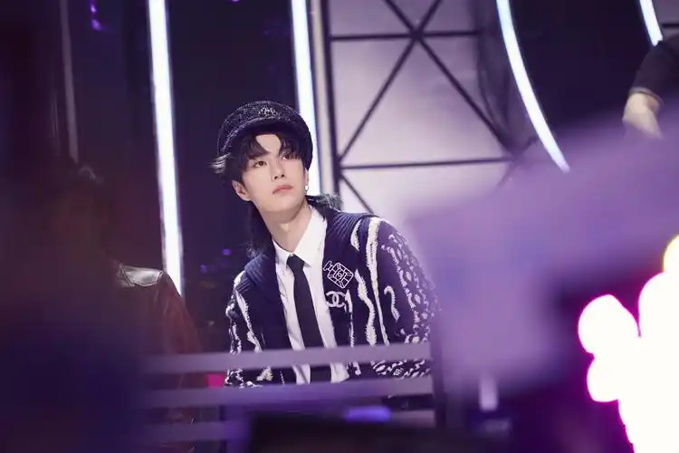 创造101时期的王一博,是当之无愧的时尚icon