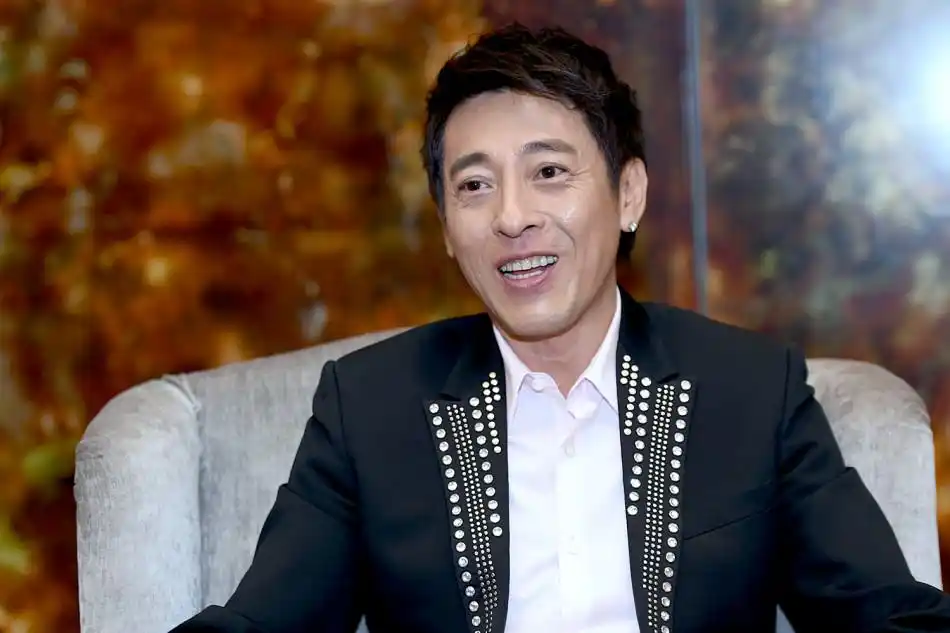 新浪娱乐讯 28日,新浪娱乐独家对话演员吕颂贤.(王远宏/摄影)