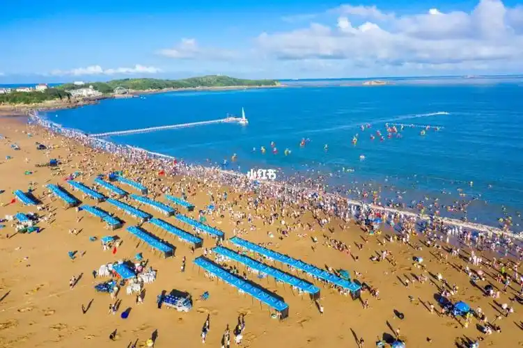 南沙是朱家尖的核心景区,景区内有海滨浴场,沙雕公园,各类海上项目