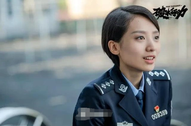 原创破冰行动围绕李飞开展的七条感情线