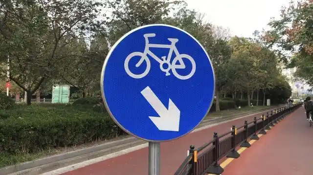 骑行不受阻邯郸路新增一段非机动车道