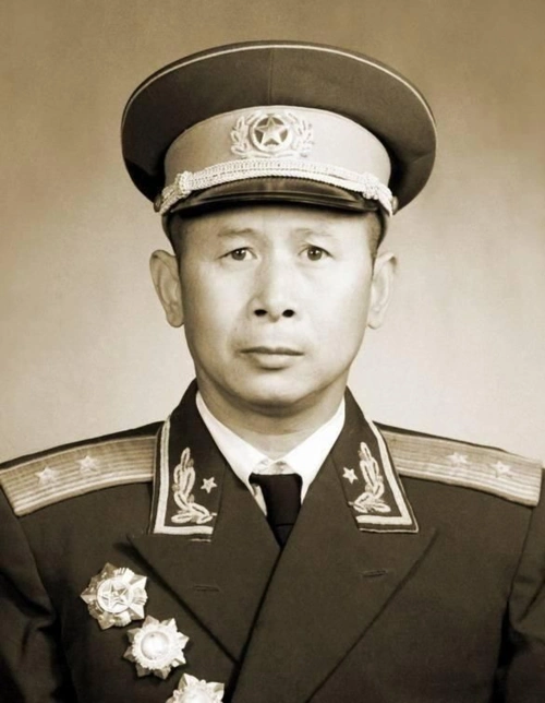 陈赓将军麾下五大名将哪一位名将被誉为是五星上将