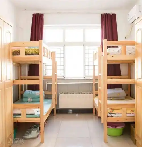 三河市燕郊剑桥中学