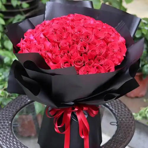 99 朵红玫瑰花束推荐