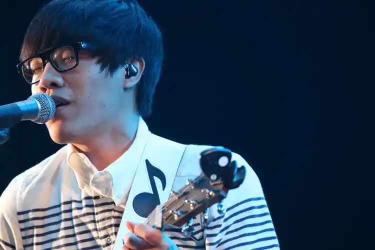 卢广仲,西湖音乐节-kevin2.0