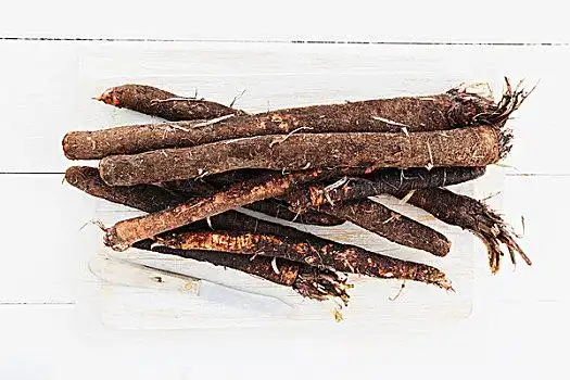 根部,胡椒,玉米鸦葱根部,罐头,厨刀,土豆鸦葱鸦葱根部,胡椒,玉米鸦葱