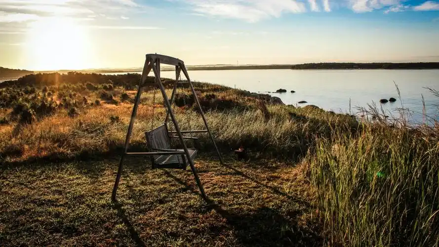户外秋千图片大全-风景壁纸-高清风景图片-第4图-娟娟壁纸