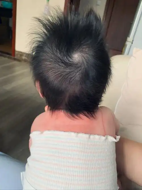 宝宝剃胎毛啦剃完姥姥差点没认出来