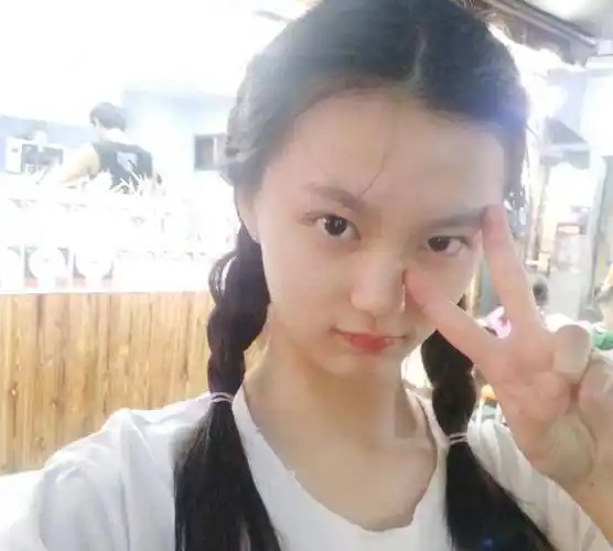 曾是少儿模特,演过吴磊追求者_王陈怡_少年_刘李