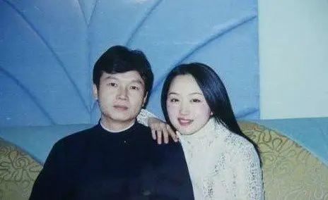 杨钰莹与赖文峰旧照曝光