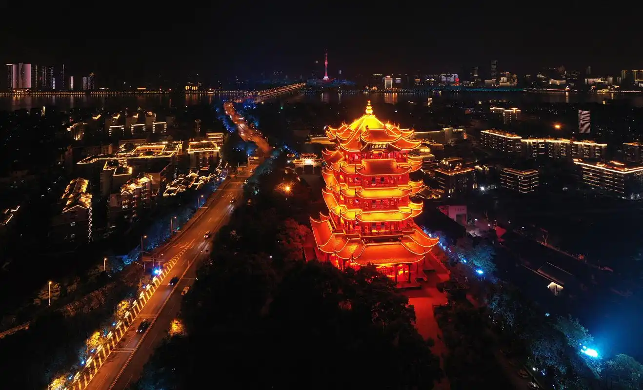武汉灯光璀璨夜色美