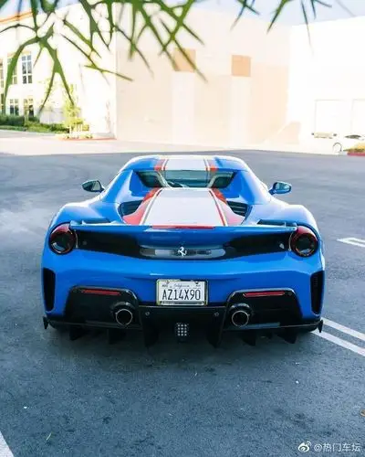 漂亮的法拉利488 pista spider